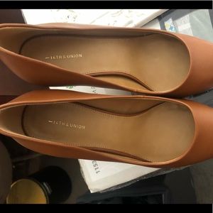 14th and union Tan heels